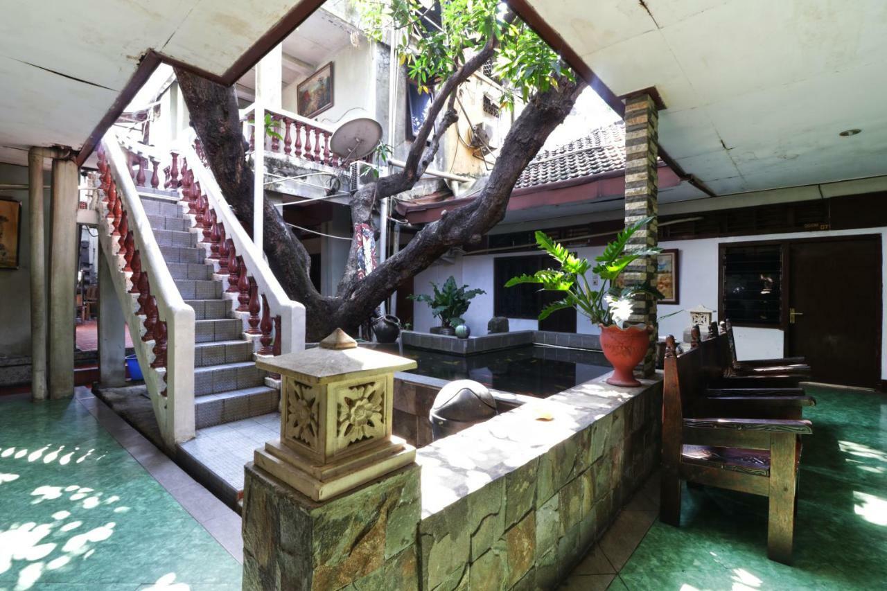 Borneo Hostel Джакарта Екстериор снимка