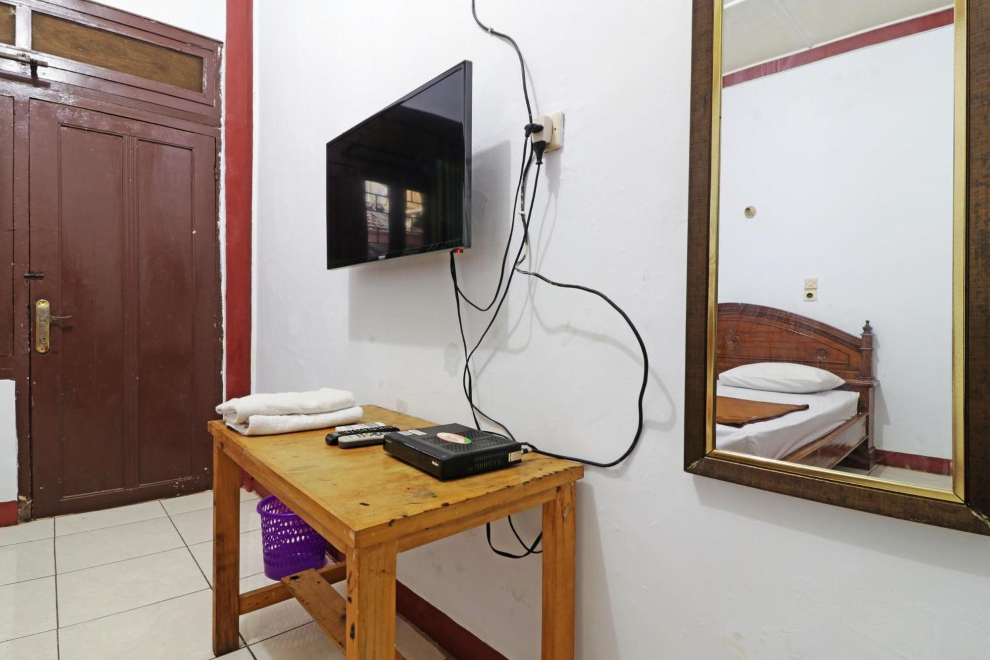 Borneo Hostel Джакарта Екстериор снимка