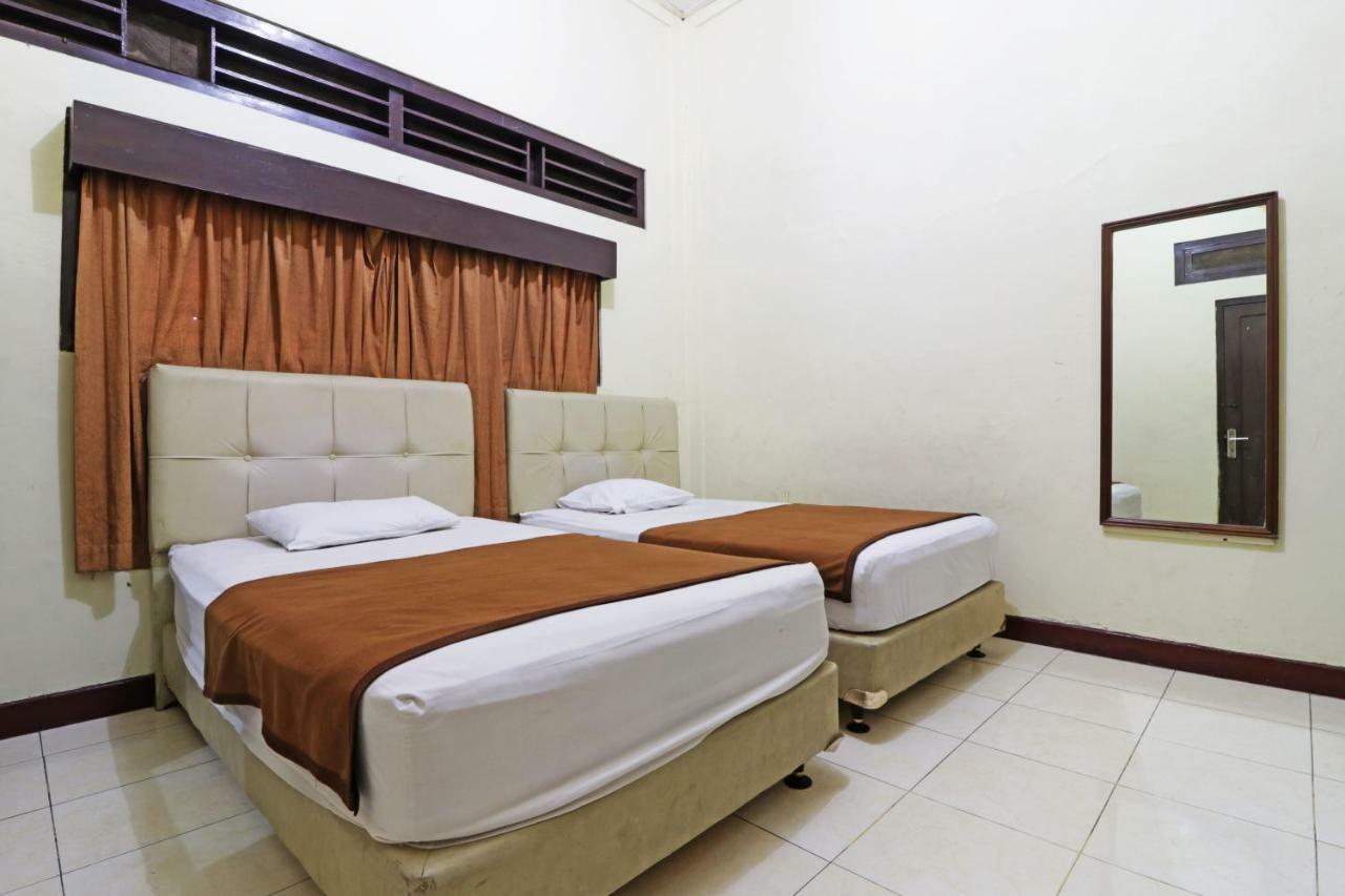 Borneo Hostel Джакарта Екстериор снимка